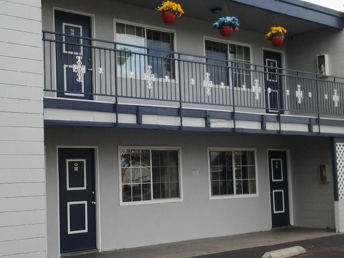 Holiday Motel - Santa Maria Bagian luar foto