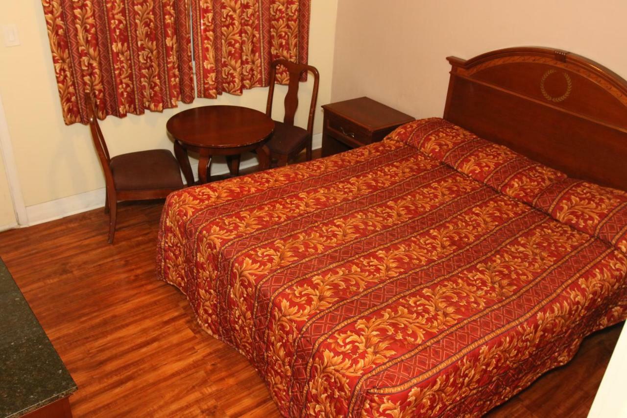 Holiday Motel - Santa Maria Bagian luar foto